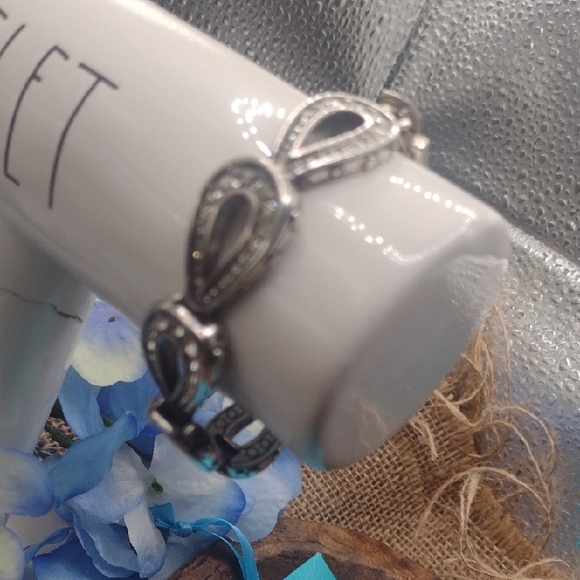 Brighton " Plaza " Bracelet with Teardrop Links Retired Rare - Picture 5 of 5